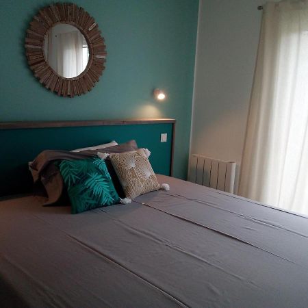 Les Palmiers - Vacation Home Saint-Xandre Buitenkant foto