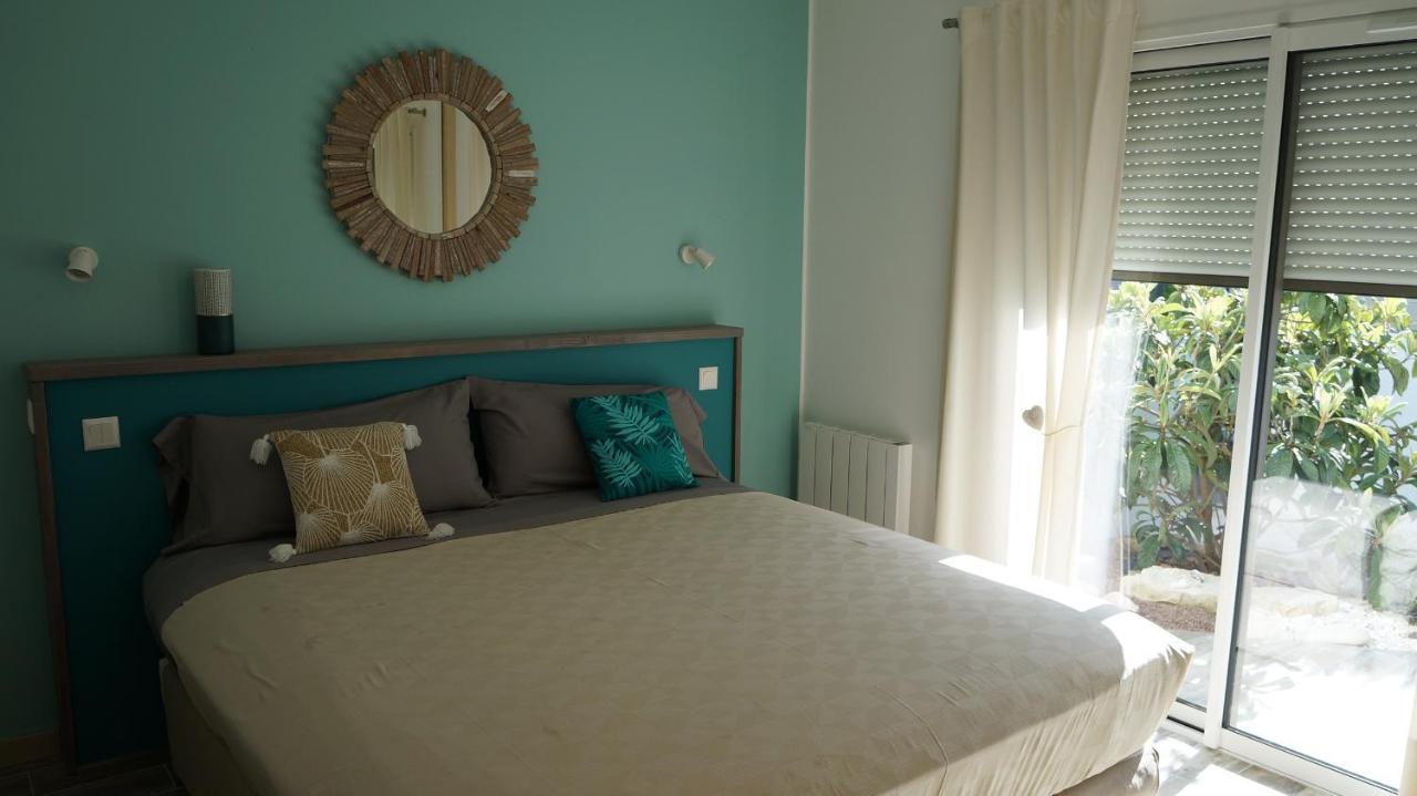 Les Palmiers - Vacation Home Saint-Xandre Buitenkant foto