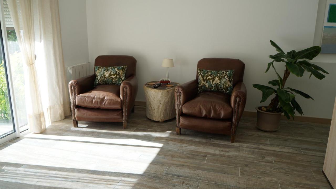 Les Palmiers - Vacation Home Saint-Xandre Buitenkant foto